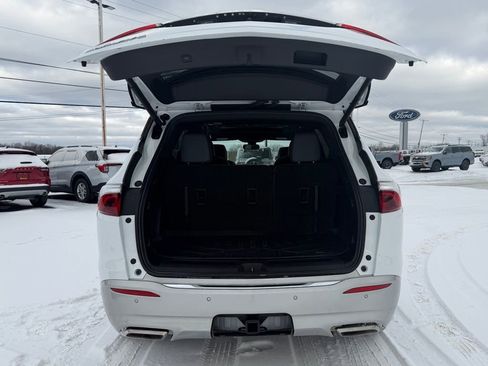 Used 2023 Buick Enclave Essence w/ Experience Buick Package image 5