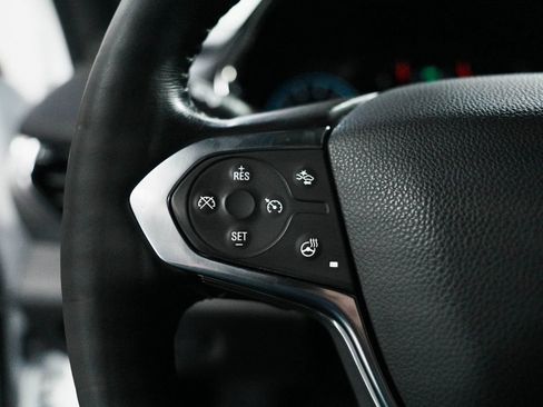 Used 2022 Chevrolet Traverse LT w/ LPO, Floor Liner Package image 25