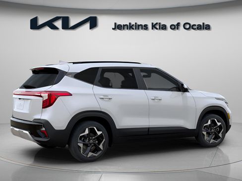 New 2026 Kia Seltos S image 3