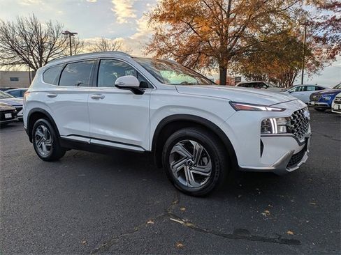 Used 2023 Hyundai Santa Fe SEL w/ Premium Package image 2