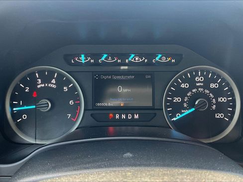 Certified 2019 Ford F150 XLT w/ Equipment Group 302A Luxury AWD/4WD image 14