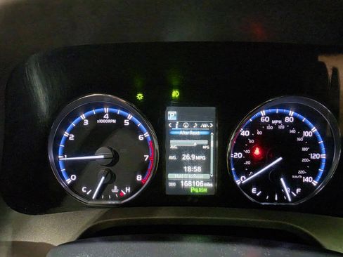 Used 2016 Toyota RAV4 Limited AWD/4WD image 39