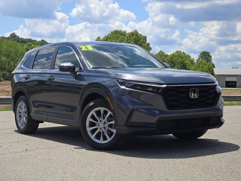 Used 2023 Honda CR-V EX image 2