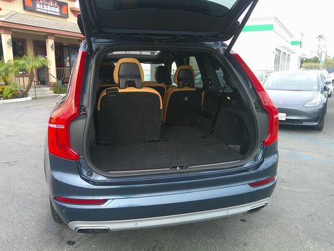Used 2019 Volvo XC90 T6 Momentum image 15