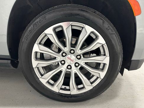 Used 2023 GMC Yukon XL Denali AWD/4WD image 64