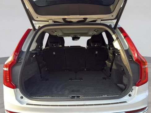 Used 2022 Volvo XC90 T6 Inscription w/ Climate Package image 29