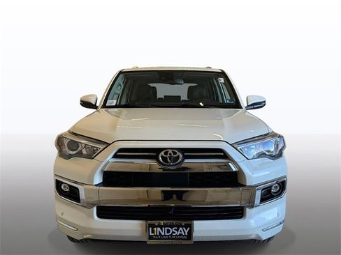 Used 2022 Toyota 4Runner Limited image 8