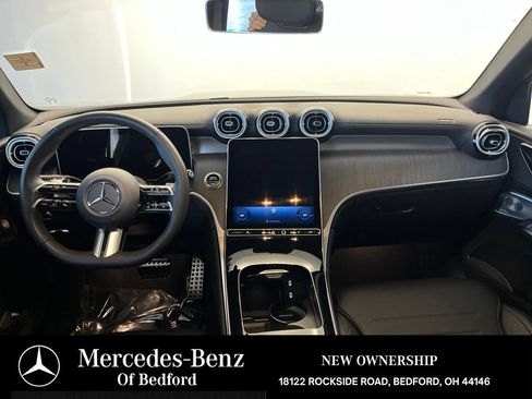Used 2026 Mercedes-Benz GLC 300 4MATIC image 22
