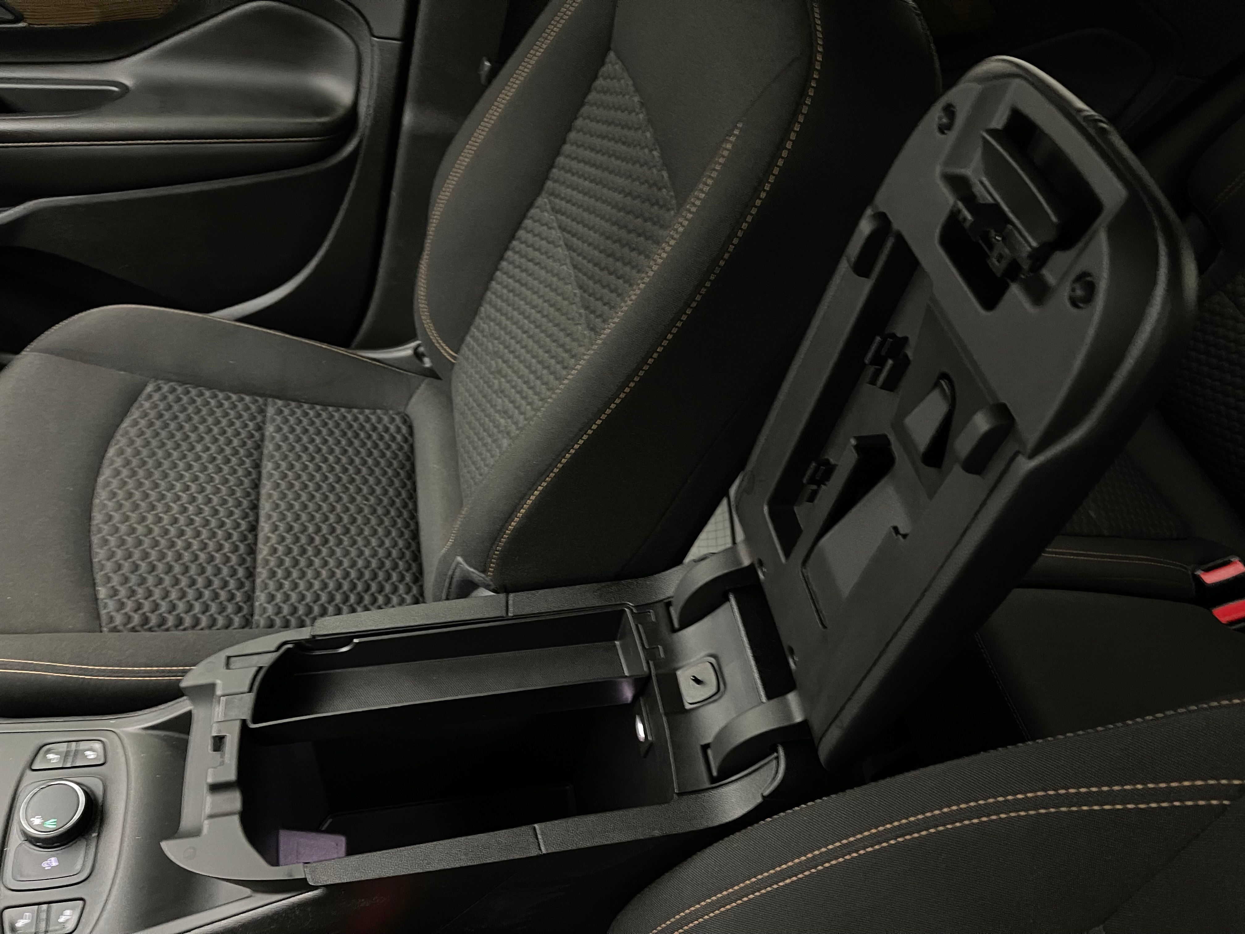 Used 2018 GMC Terrain SLE w/ Driver Convenience Package FWD image 29