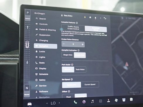 Used 2021 Tesla Model S Plaid image 25