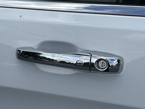 Used 2018 Jeep Grand Cherokee Limited w/ Trailer Tow Group IV AWD/4WD image 15