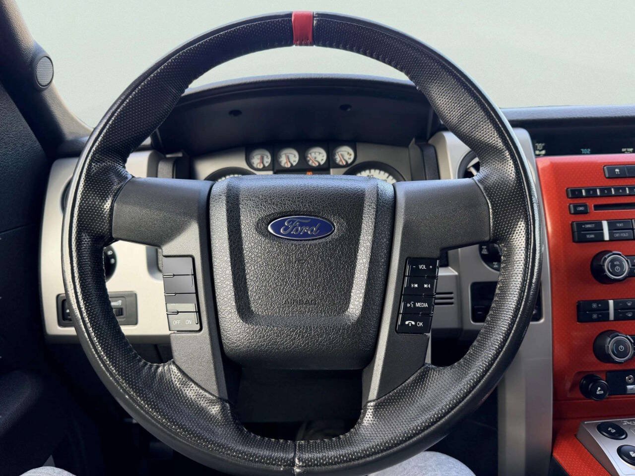 Used 2010 Ford F150 Raptor AWD/4WD image 26