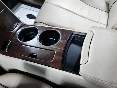 Used 2013 Toyota Venza XLE w/ XLE Premium Pkg image 37