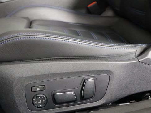 Used 2025 BMW M2 image 17