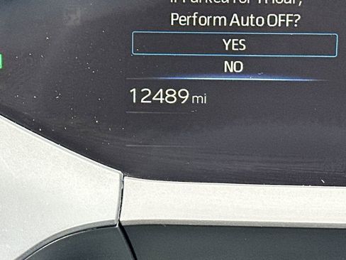 Used 2025 Toyota Prius LE image 21