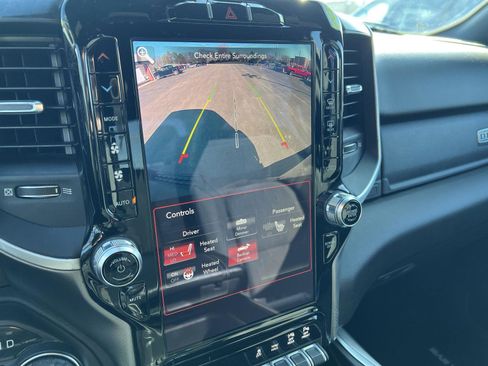 Used 2019 RAM 1500 Big Horn image 29