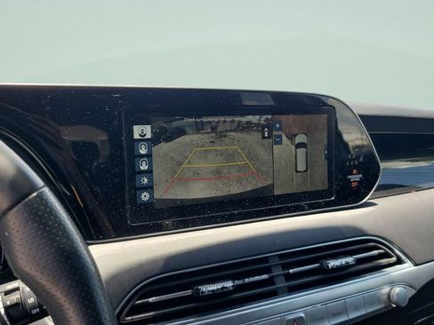 Used 2020 Hyundai Palisade Limited FWD image 15