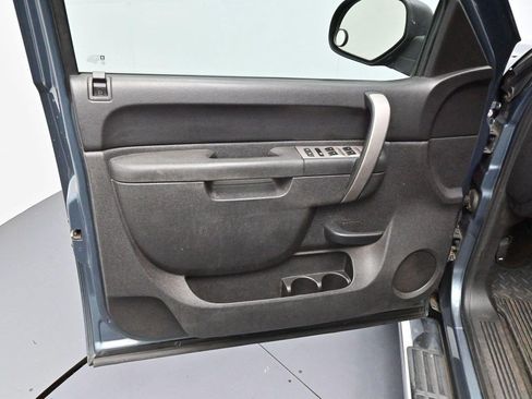 Used 2011 Chevrolet Silverado 1500 LT w/ All-Star Edition AWD/4WD image 9