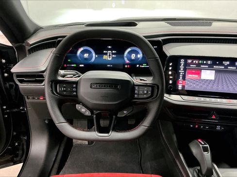 Used 2025 Dodge Charger Scat Pack w/ Track Pack image 8