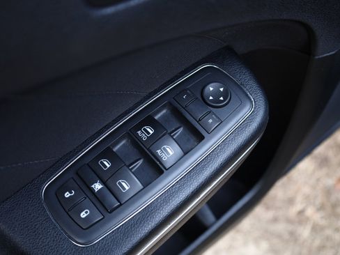 Used 2016 Dodge Charger R/T image 27