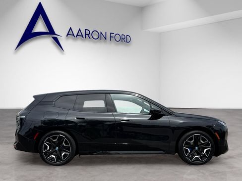 Used 2024 BMW iX xDrive50 w/ Premium Package AWD/4WD image 7