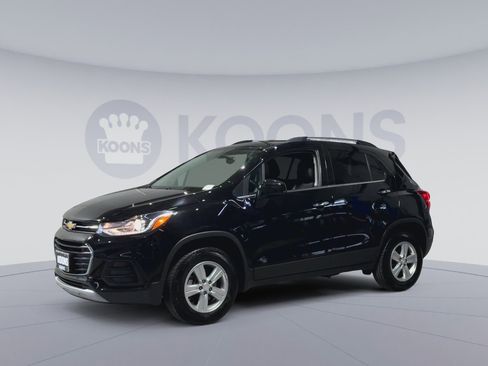Used 2019 Chevrolet Trax LT w/ LT Convenience Package image 5
