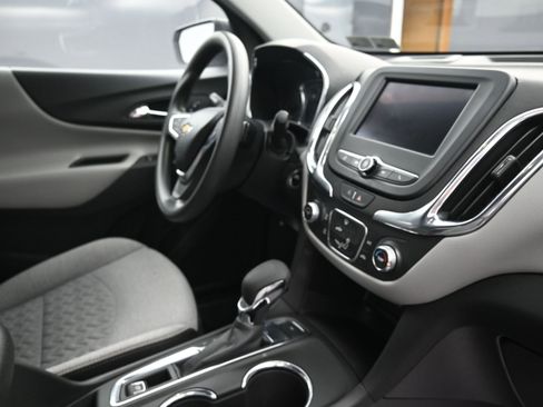 Used 2022 Chevrolet Equinox LS w/ LS Convenience Package AWD/4WD image 25