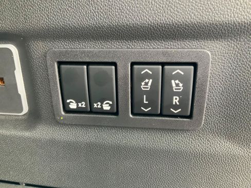 New 2026 Chevrolet Suburban RST w/ Comfort Package AWD/4WD image 33