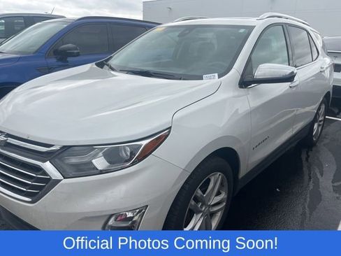 Used 2018 Chevrolet Equinox Premier image 4