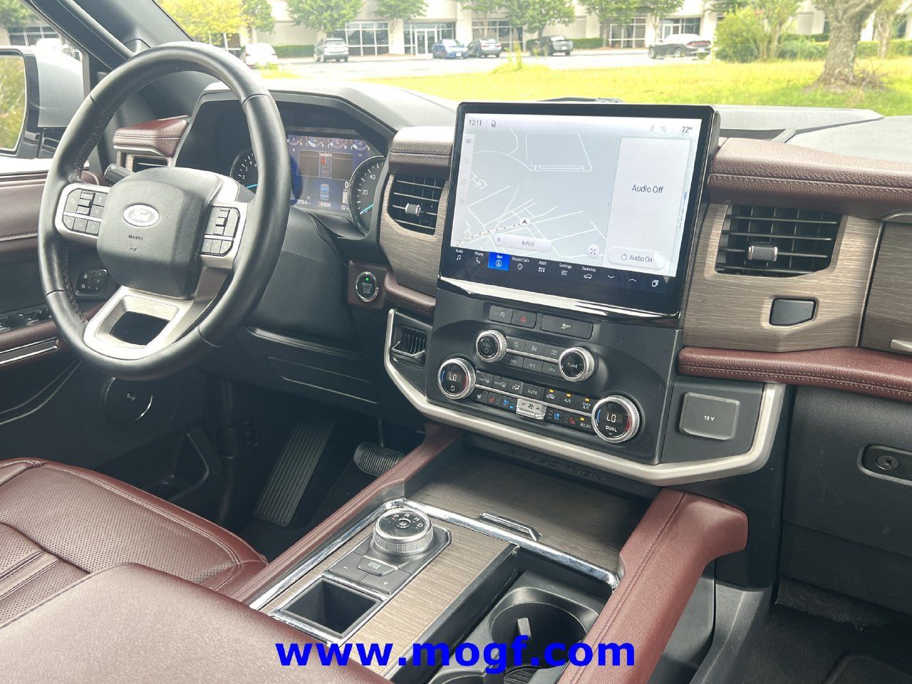 Certified 2024 Ford Expedition Limited RWD image 6