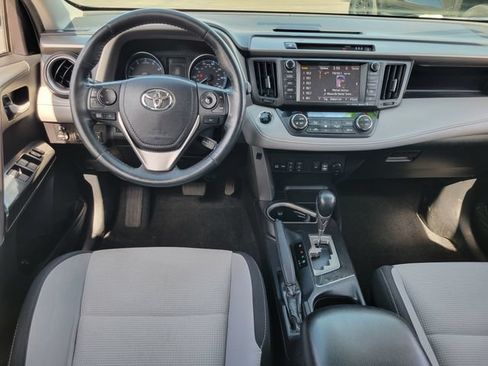 Used 2018 Toyota RAV4 Adventure AWD/4WD image 6