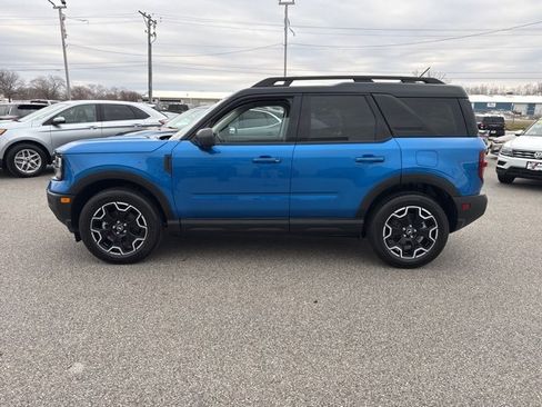 Used 2025 Ford Bronco Sport Outer Banks w/ Outer Banks Tech Package+ image 2