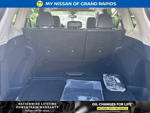 New 2026 Nissan Rogue Platinum w/ Platinum Premium Package AWD/4WD image 11