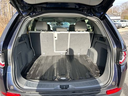 Used 2016 Land Rover Discovery Sport HSE image 13