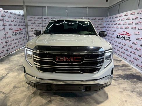 Used 2025 GMC Sierra 1500 SLT image 4