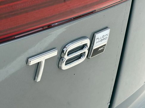 New 2026 Volvo XC60 T8 Ultra w/ Protection Package Premier AWD/4WD image 7