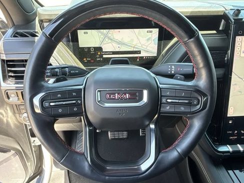Used 2025 GMC Yukon AT4 Ultimate AWD/4WD image 14