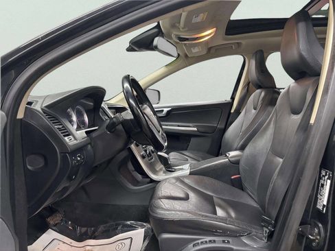 Used 2013 Volvo XC60 3.2 image 13