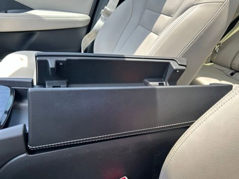 Certified 2024 Nissan Rogue SL w/ SL Premium Package FWD image 36
