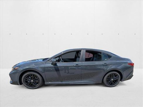 New 2025 Toyota Camry SE image 5