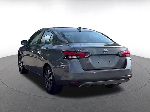 Used 2025 Nissan Versa SV FWD image 10