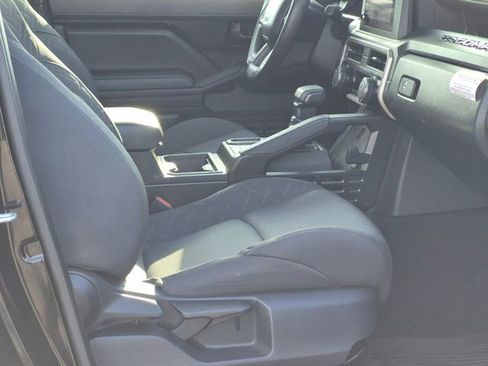 Used 2025 Toyota Tacoma SR w/ SR Upgrade Package image 18