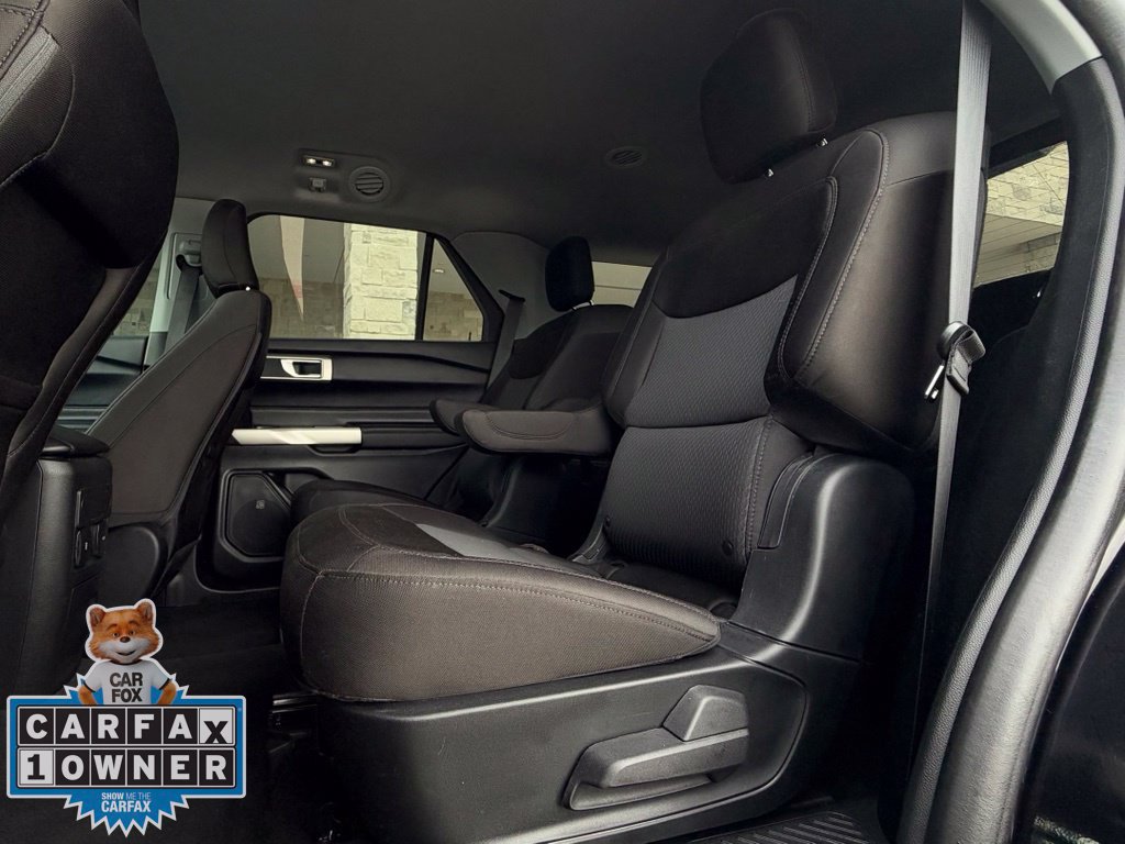 Used 2023 Ford Explorer XLT AWD/4WD image 21