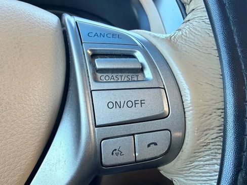 Used 2013 Nissan Altima 2.5 SV image 20