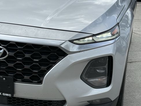 Used 2019 Hyundai Santa Fe Limited FWD image 11
