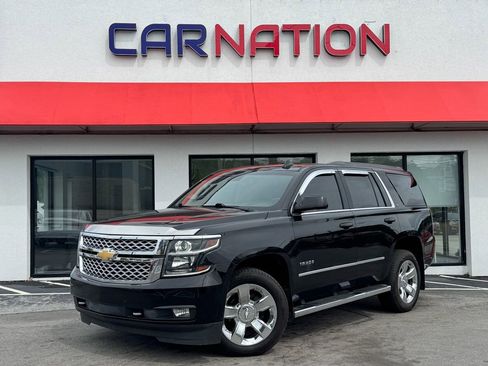 Used 2017 Chevrolet Tahoe LT w/ LT Signature Package AWD/4WD image 2