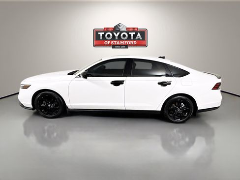 Used 2025 Honda Accord SE image 4