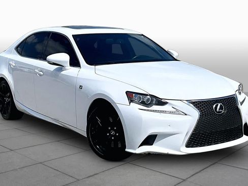 Used 2016 Lexus IS 200t w/ F Sport Package RWD image 2