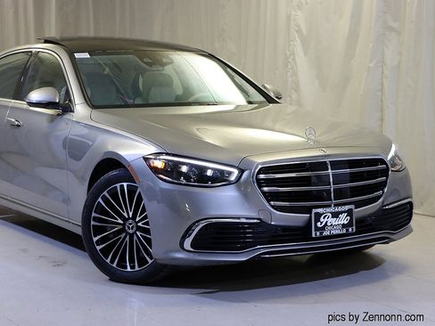 Used 2024 Mercedes-Benz S 580 4MATIC Sedan image 2