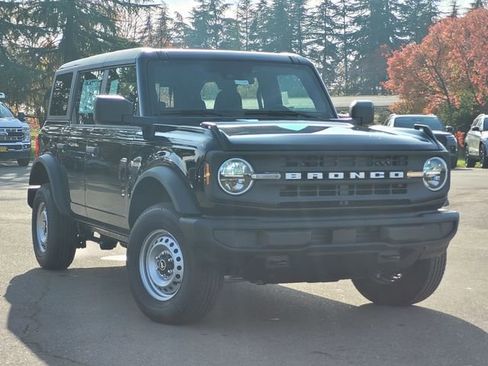 New 2025 Ford Bronco 4-Door image 1